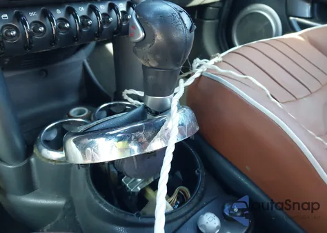 2008 Mini Cooper S from USA, damaged, VIN WMWRH33568TL96810